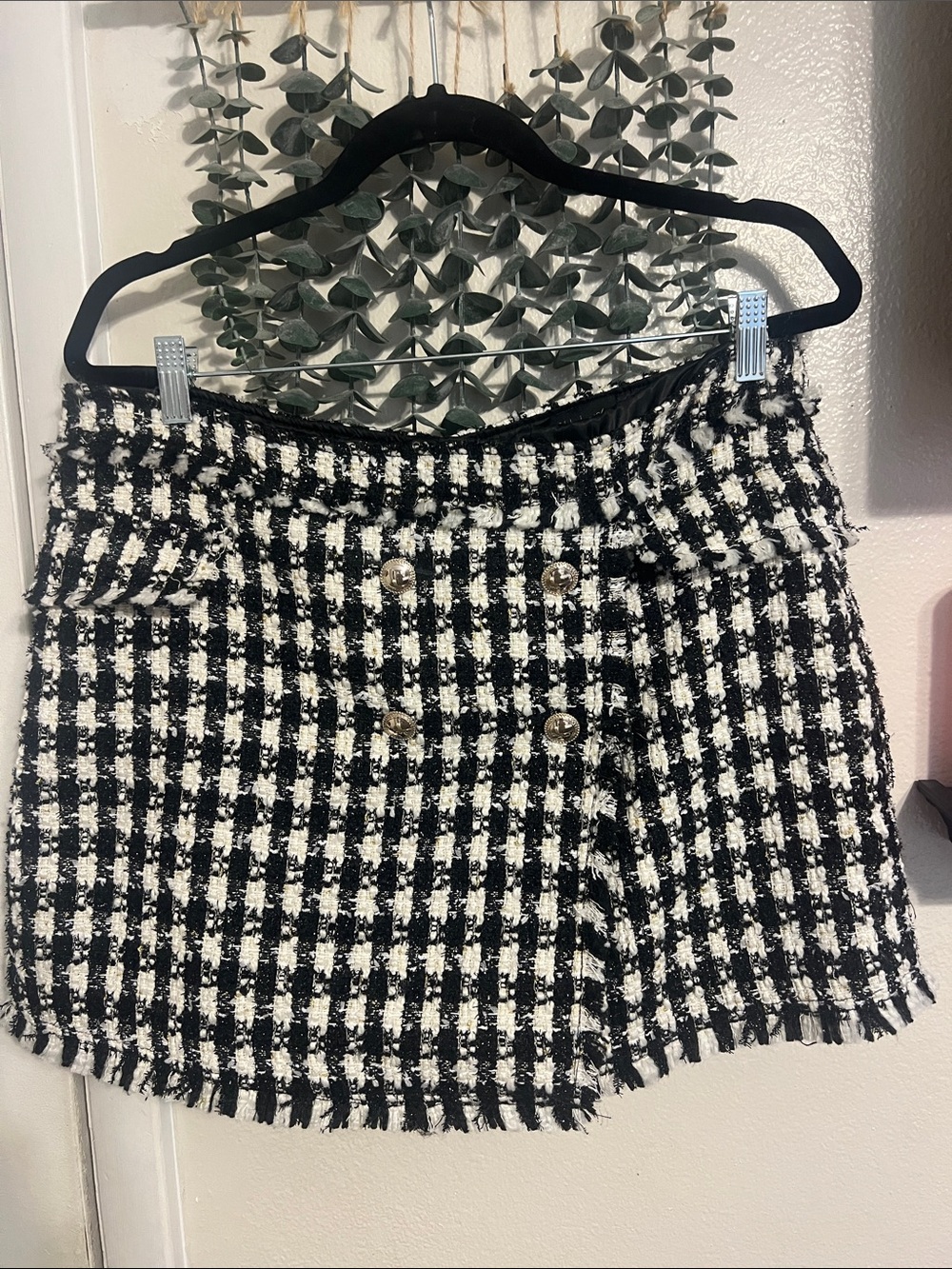 House of Harlow Tweed High-Waist Button Front Skort